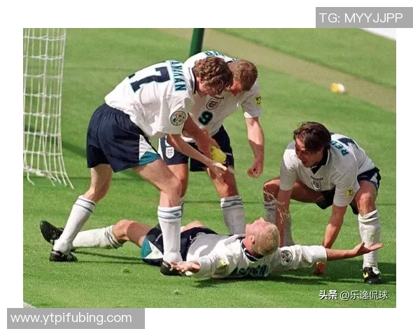 加纳年轻国脚凯尔文向孙兴慜索要球衣并模仿经典庆祝动作引发热议